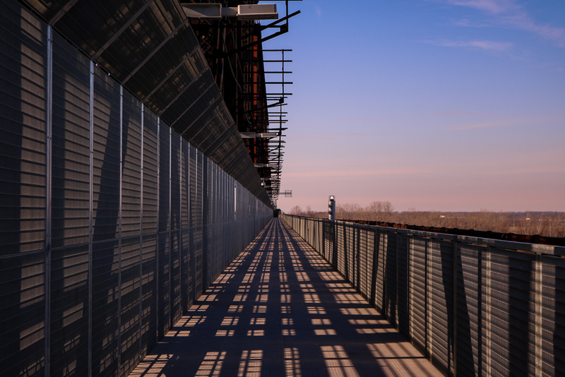 The Big River Crossing, a former railroad bridge over the Mississippi (the Harahan Bridge), converted to a pedestrian walkway; ISO 100, 50 mm, f/5.6, 1/500